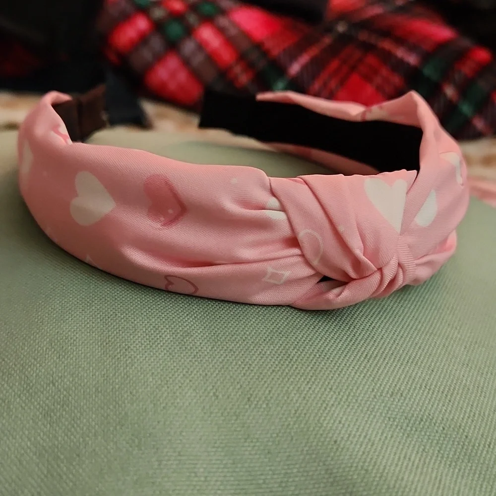 NWT 💕 VALENTINE'S HEADBAND - Picture 1 of 3